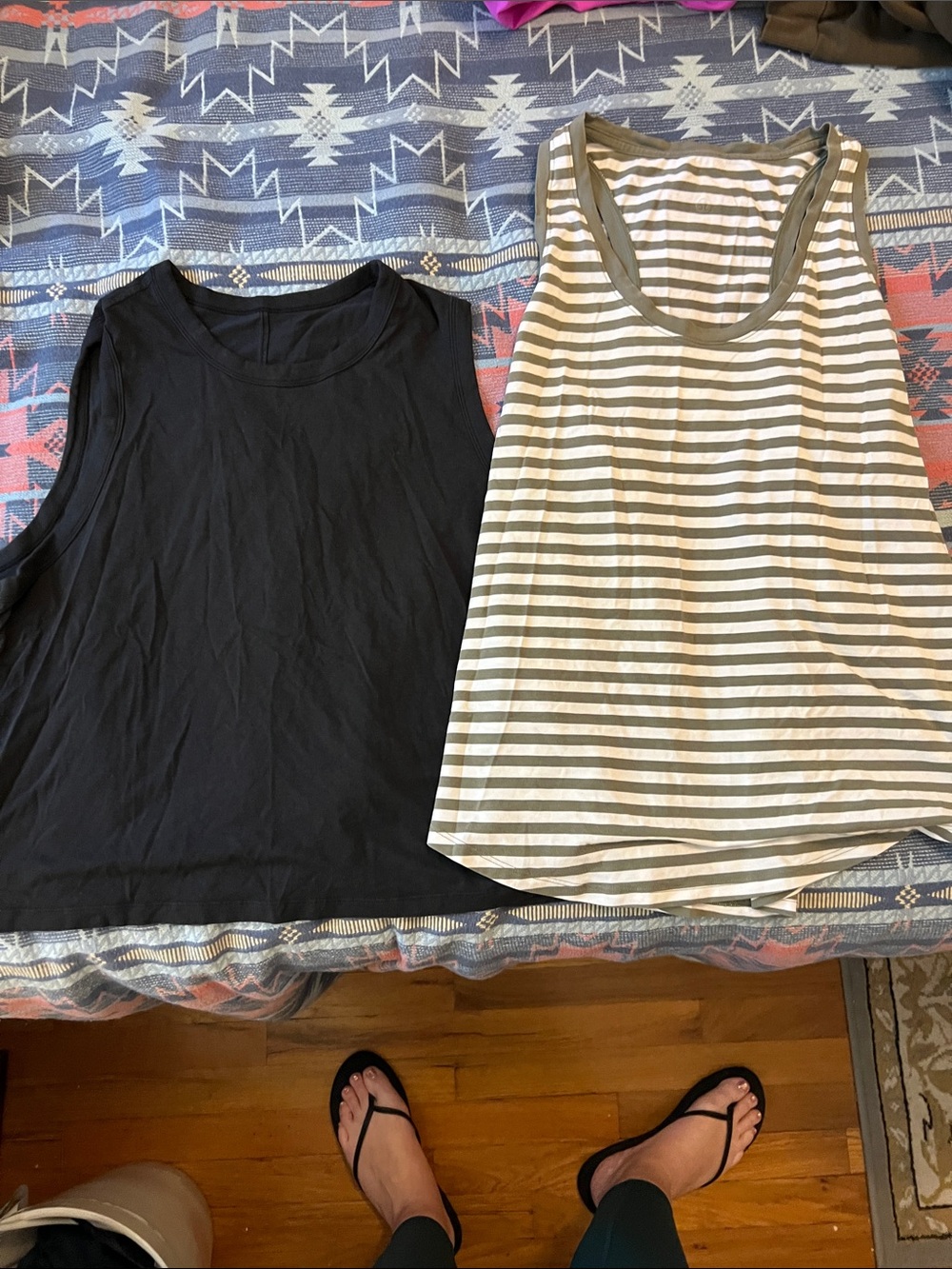 Lululemon tank lot size xl